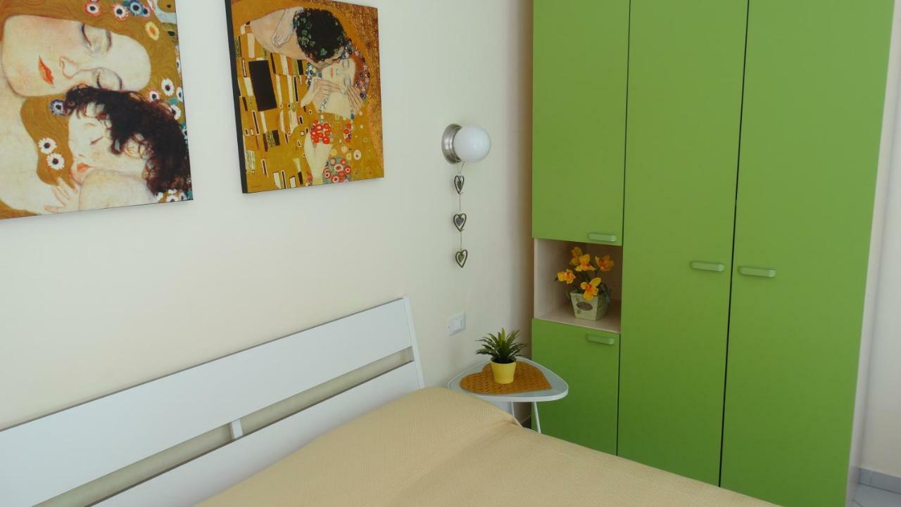 Lusso Accessibile E Servizi Lerici Exterior foto